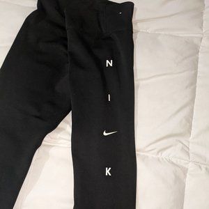 Nike leggings